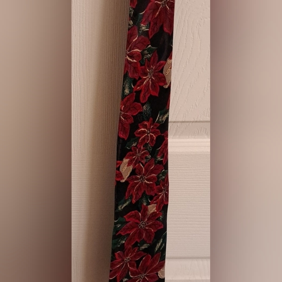 🌴SILK TIE By Hallmark - Picture 3 of 6